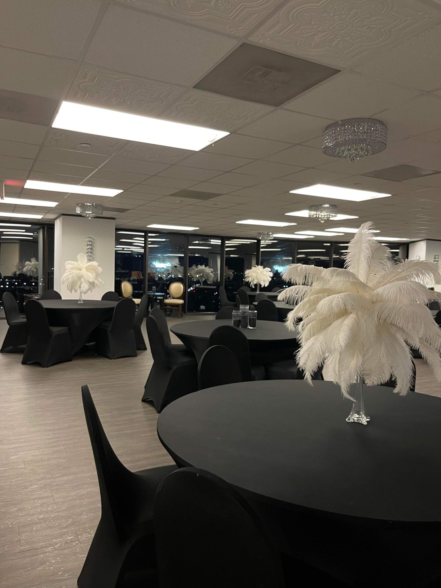 Ostrich Feather Centerpiece Kits ~ Rental